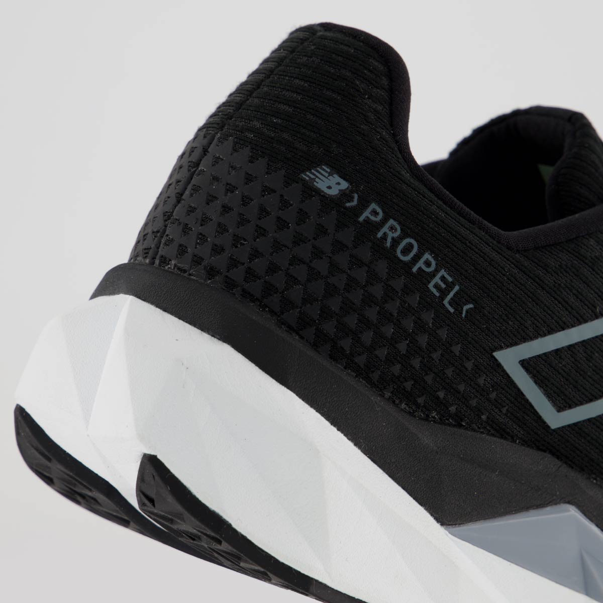 Tênis New Balance Fuelcell Propel V5 Preto 6