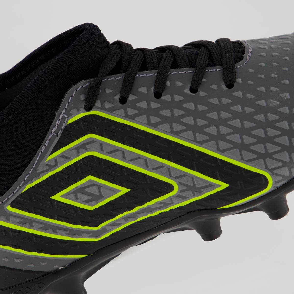 Chuteira Umbro Mutant Campo Juvenil Cinza 7