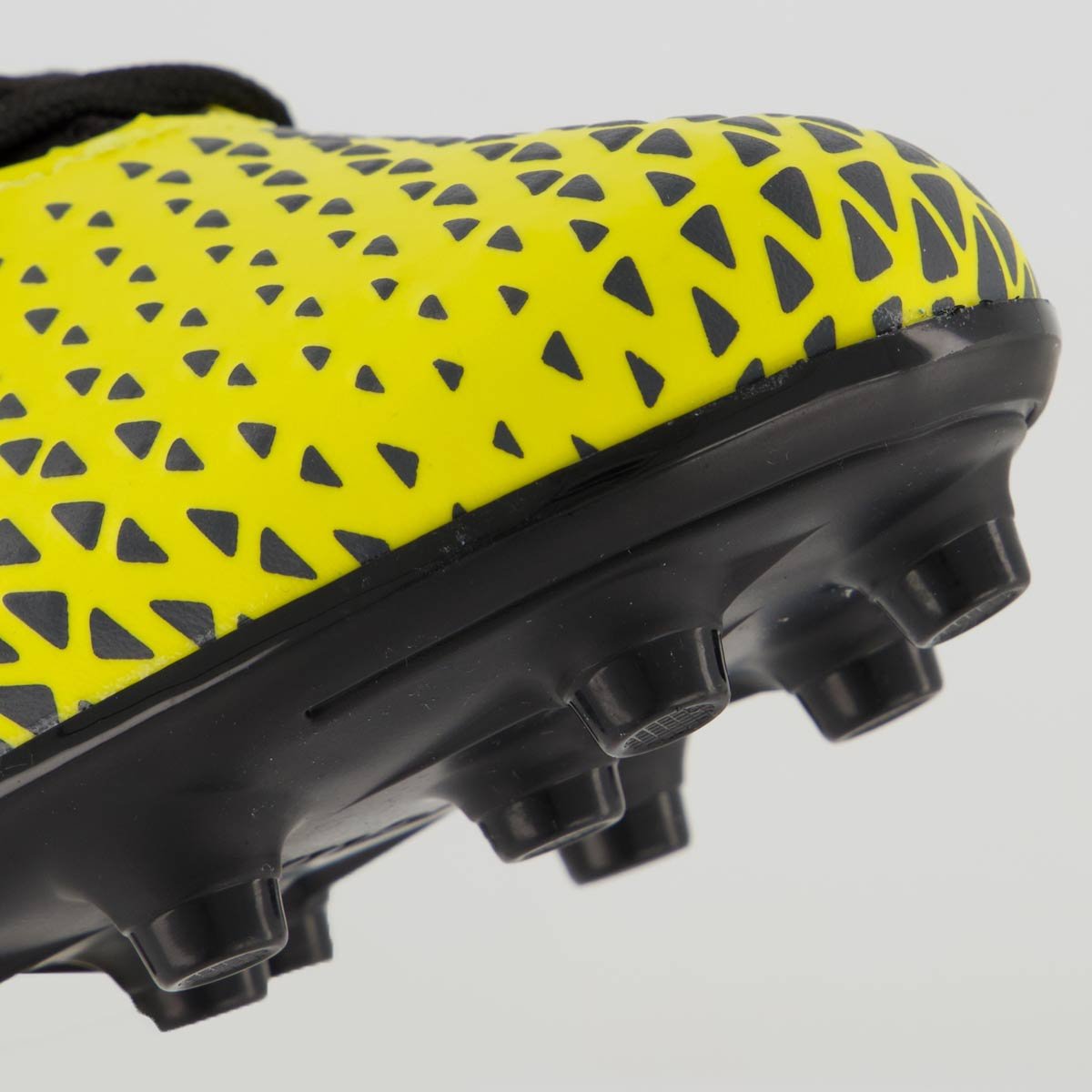 Chuteira Umbro Mutant Campo Juvenil Amarela e Preta Preto 8