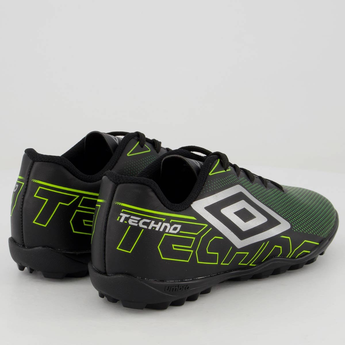 Chuteira Umbro Techno Society Juvenil Preto 3