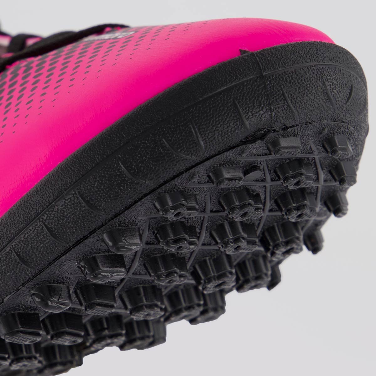 Chuteira Umbro Cannon Society Rosa Rosa 8