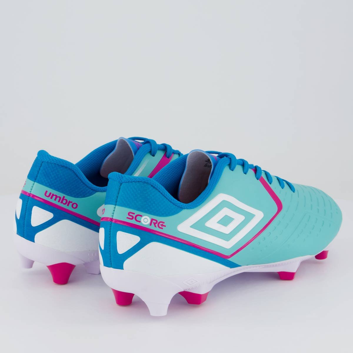 Chuteira Umbro Score Campo Verde 3