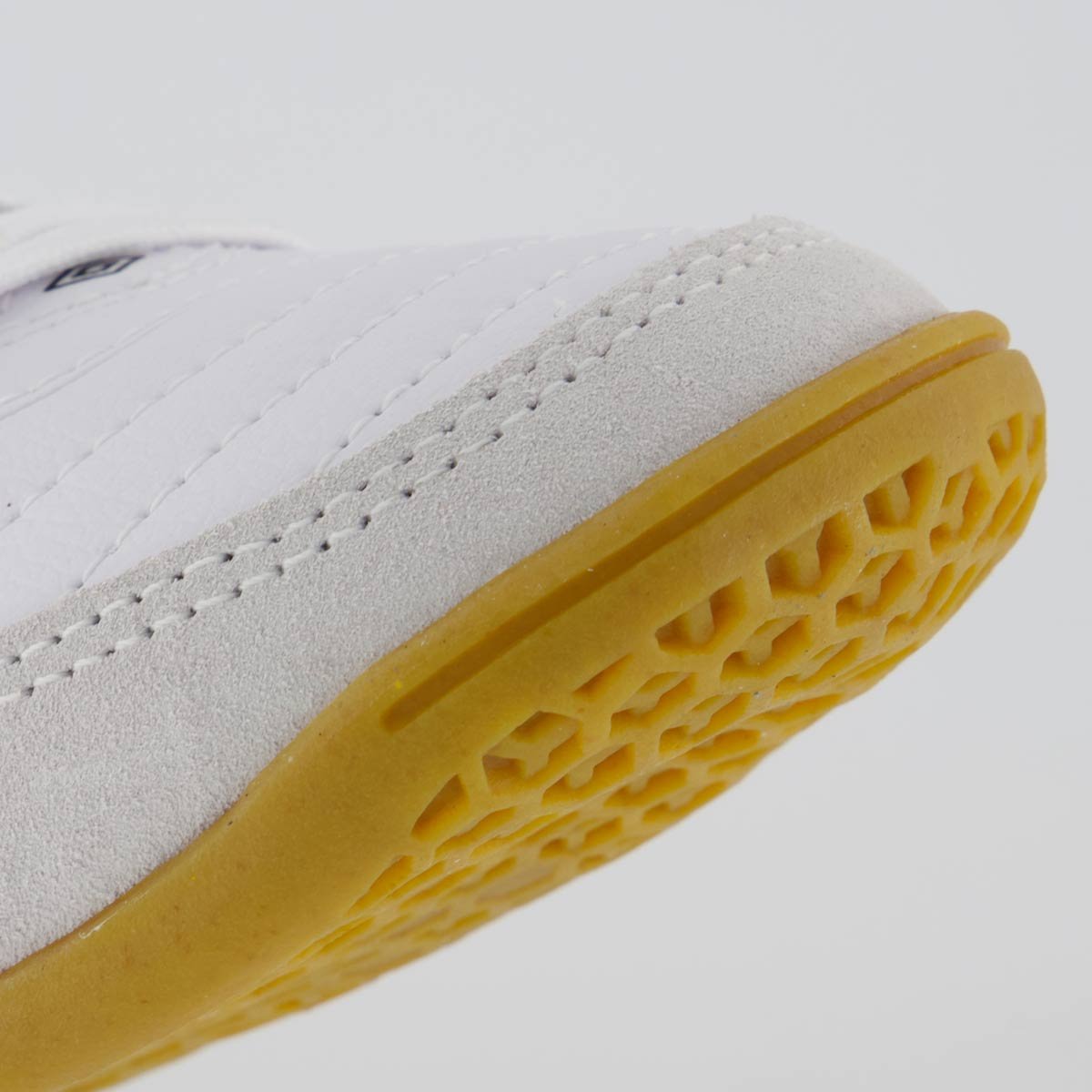 Chuteira Umbro Speciali Classic Futsal Branco 8