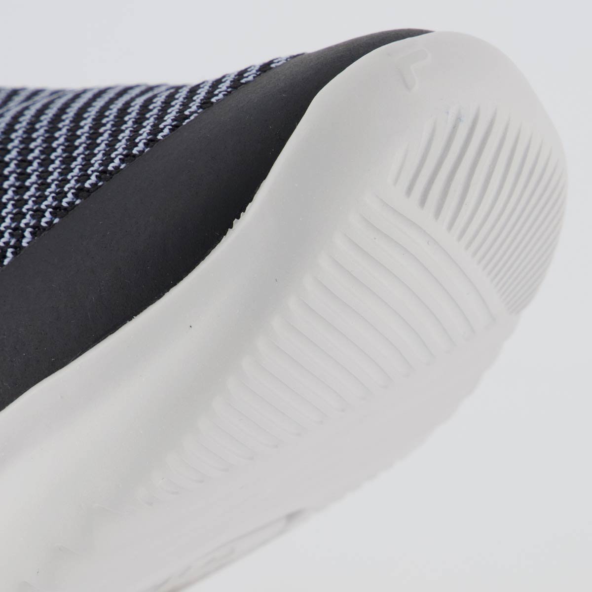 Tênis Fila Funny Juvenil Preto 8