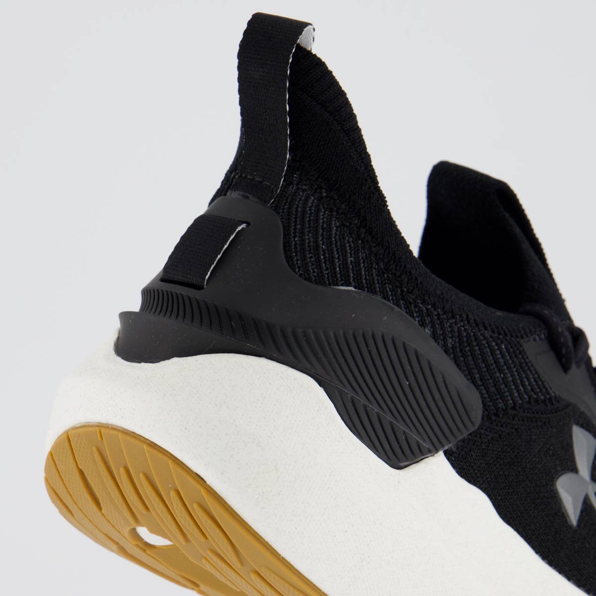 Tênis Under Armour Charged Hit SE Preto Preto 6