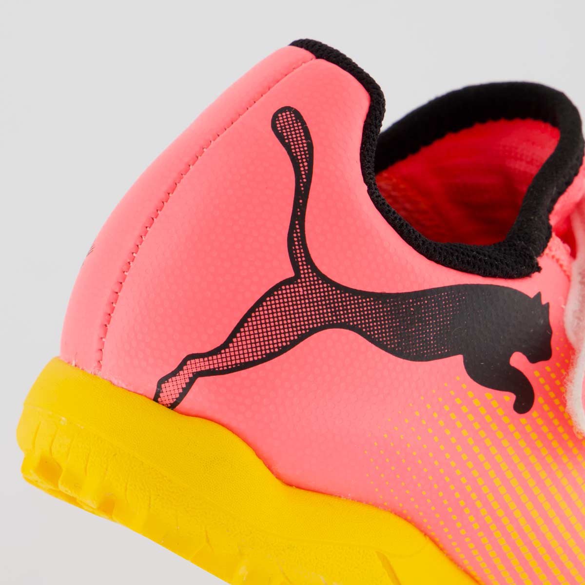 Chuteira Puma Future 7 Play TT V PS Society Kids Rosa Rosa 6