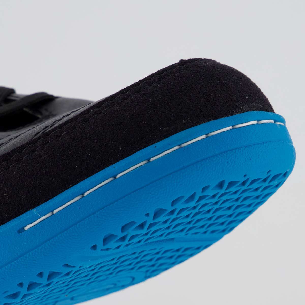Chuteira Umbro X-Comfort Futsal Preta e Azul Preto/Azul 8