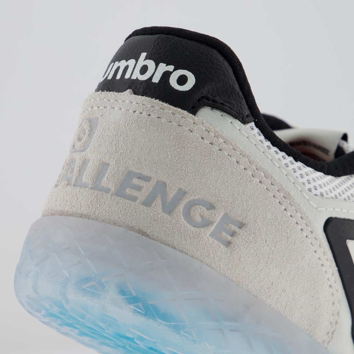 Chuteira Umbro Pro Challenge Futsal Branca e Azul Branco/Azul 6