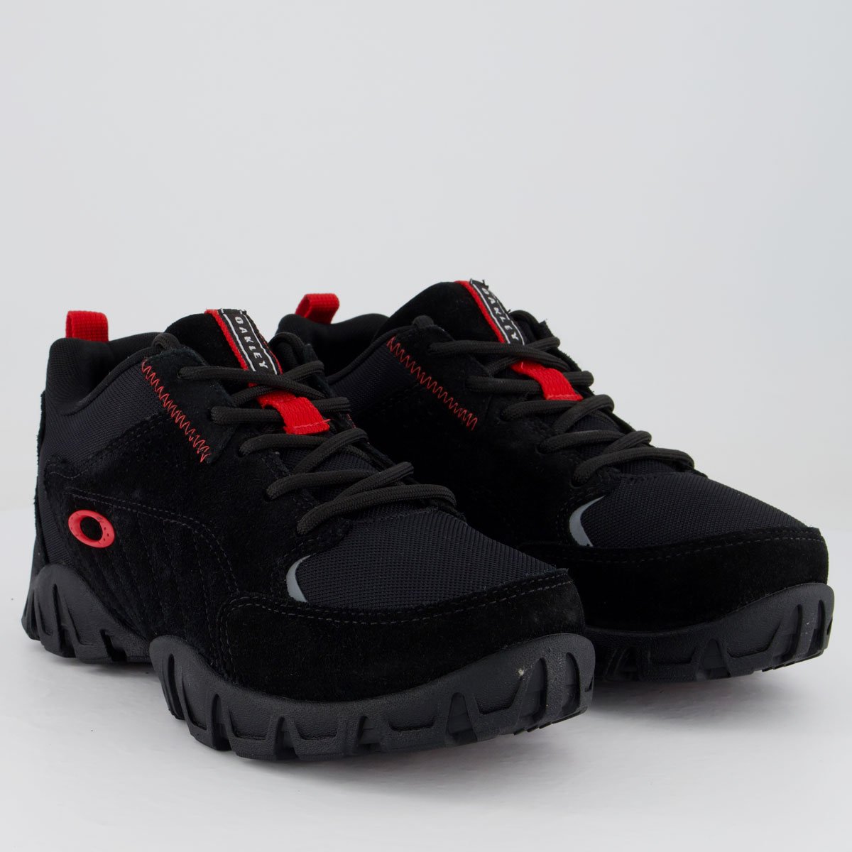 Tênis Oakley Attack Preto e Vermelho Preto/Vermelho 2