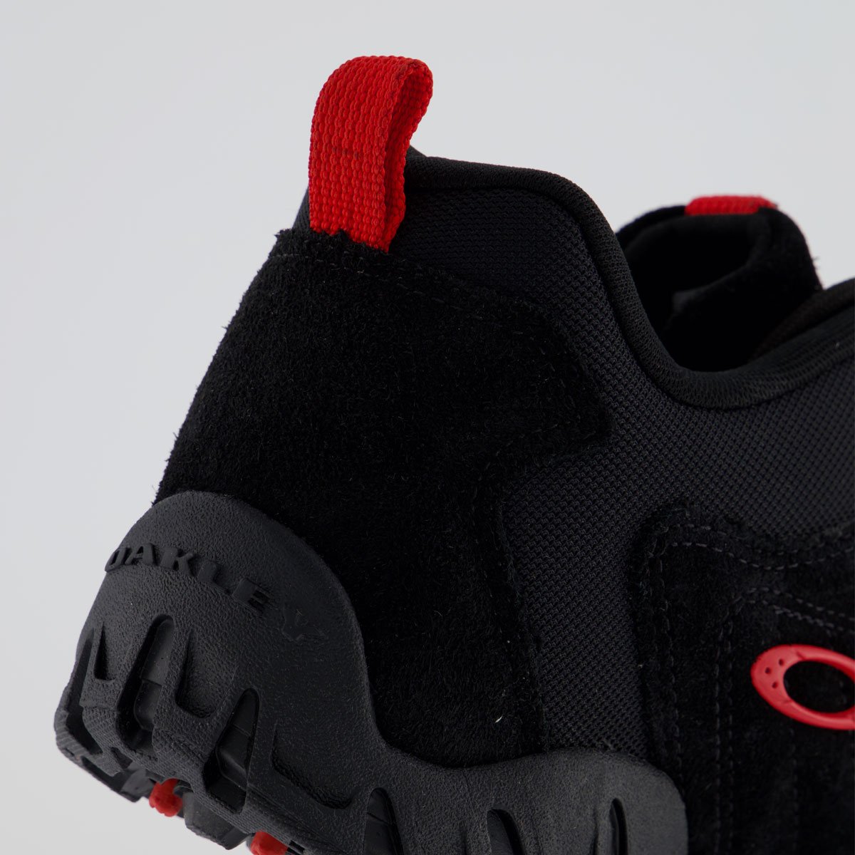 Tênis Oakley Attack Preto e Vermelho Preto/Vermelho 6