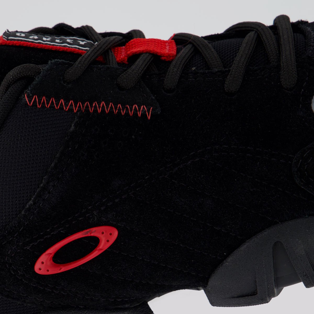 Tênis Oakley Attack Preto e Vermelho Preto/Vermelho 7