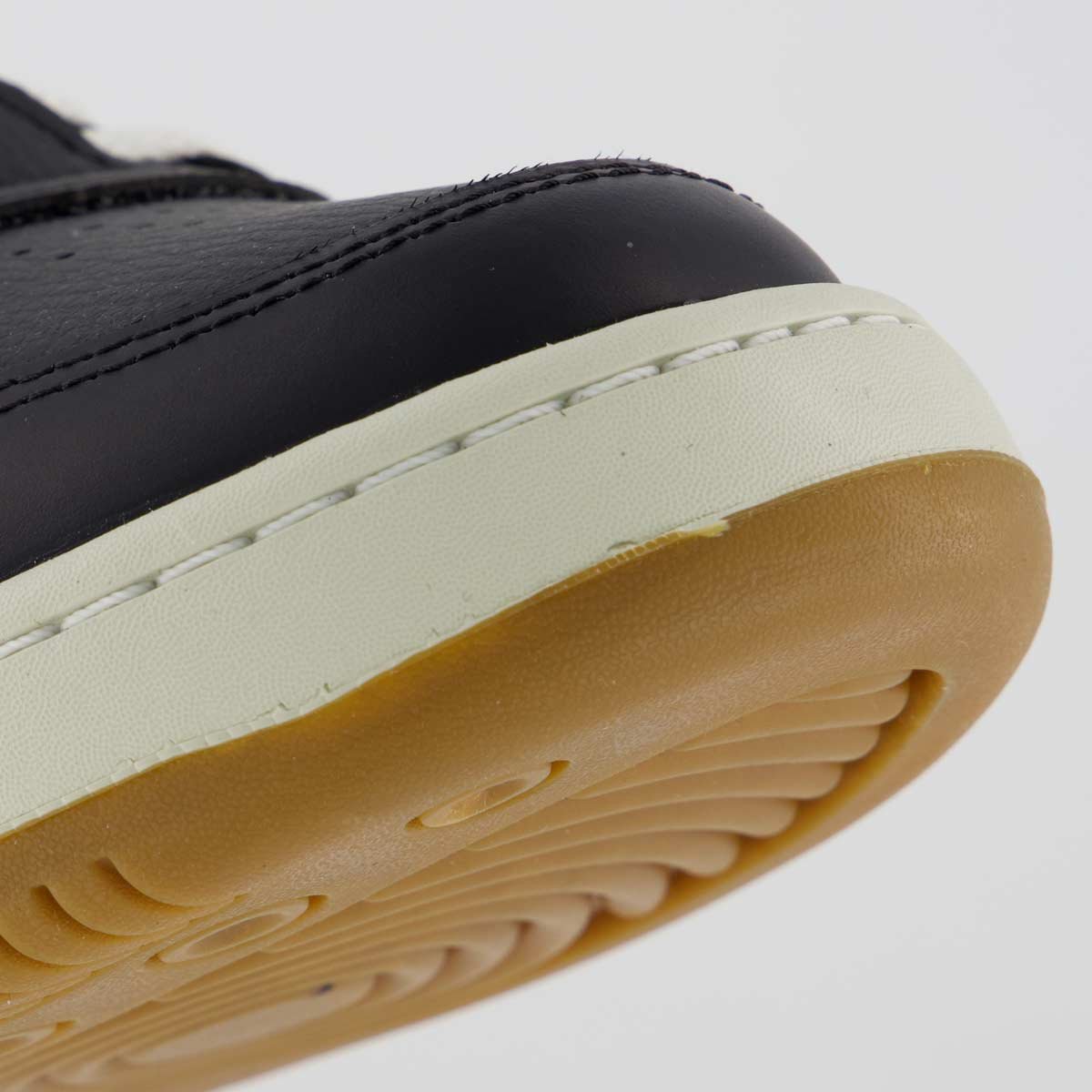 Tênis Fila Corda Preto e Branco Preto/Branco 8