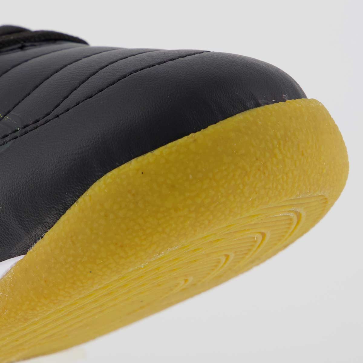 Chuteira Umbro Br Futsal Futsal Juvenil Preta e Amarela Preto/Amarelo 8