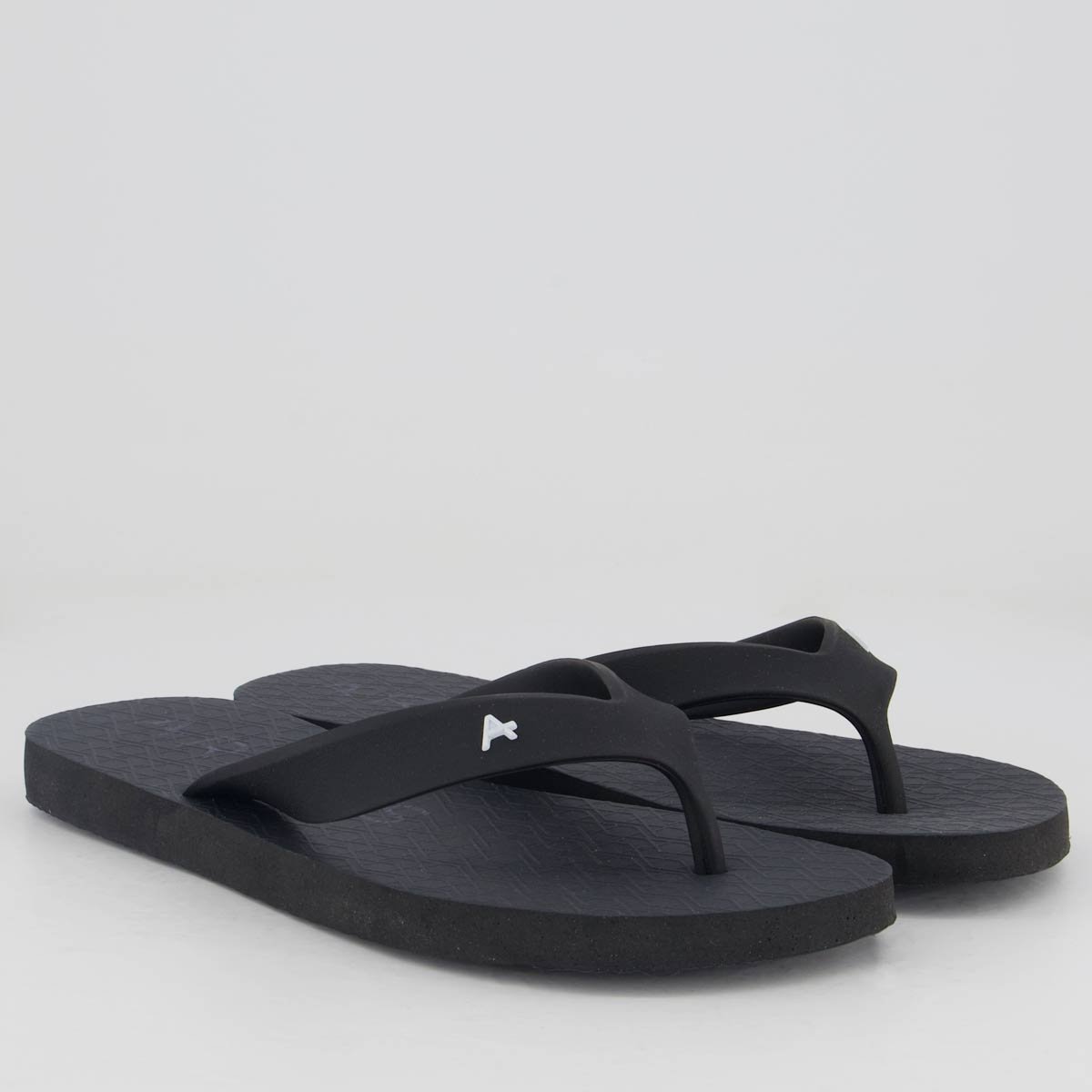 Chinelo Aramis Logo Preto Preto 3