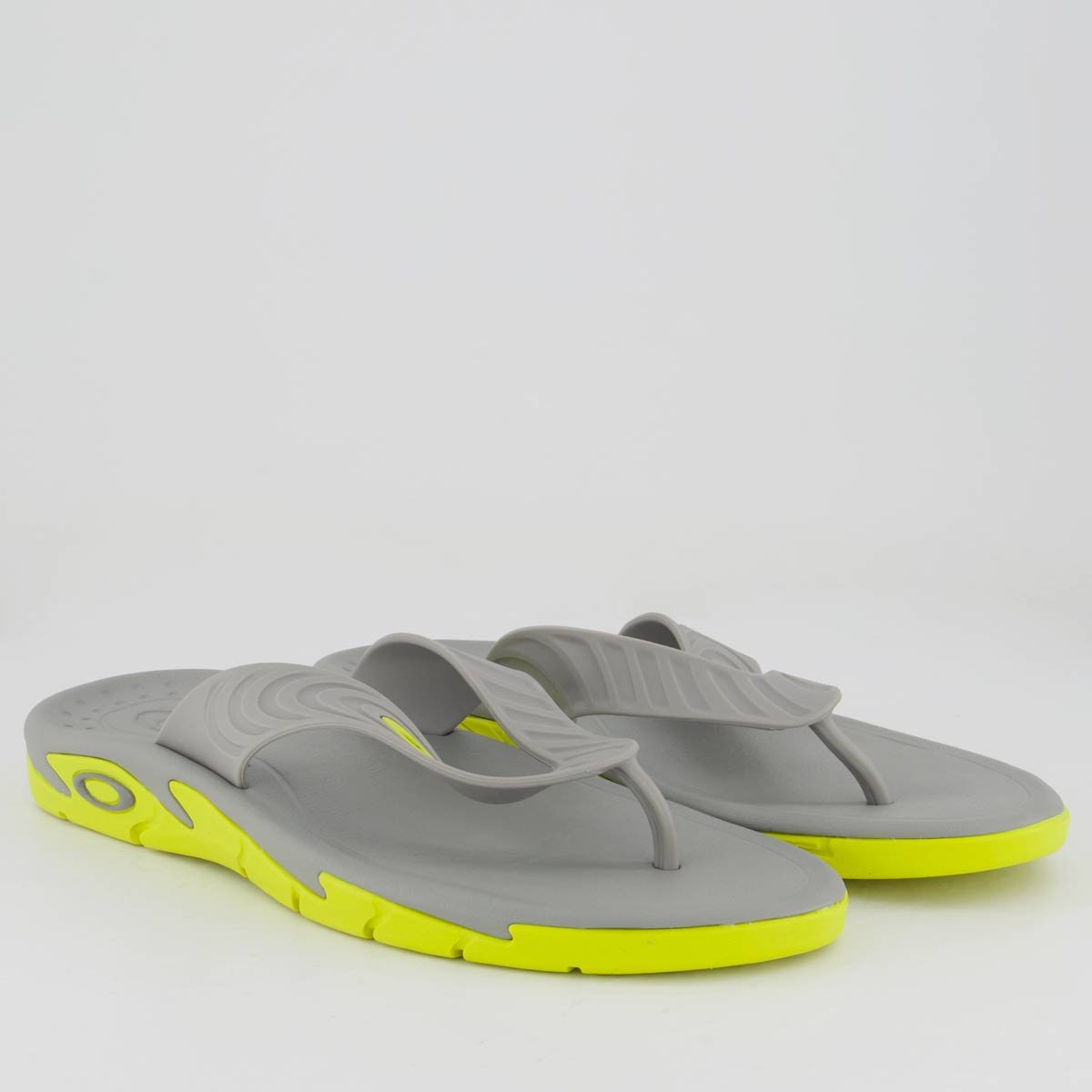 Chinelo Oakley Crowd Cinza Claro Cinza 3