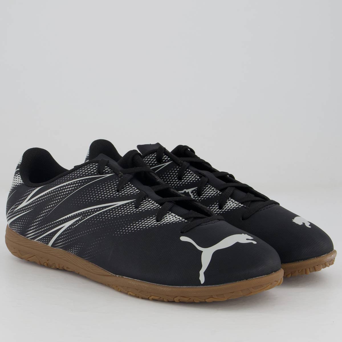 Chuteira Puma Attacanto IT Futsal Preta Preto 2