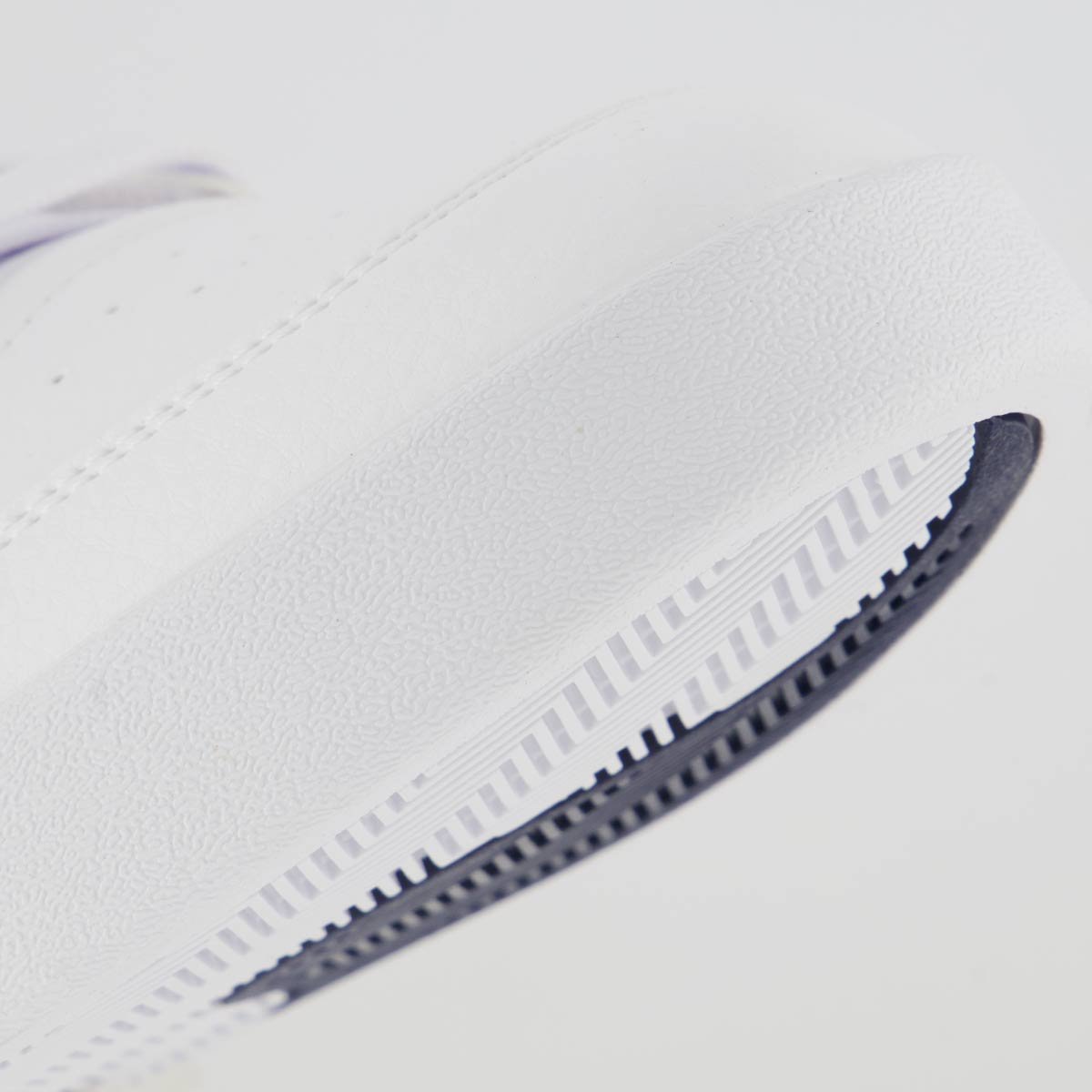 Tênis Puma Shuffle Branco e Dourado Branco/Dourado 8