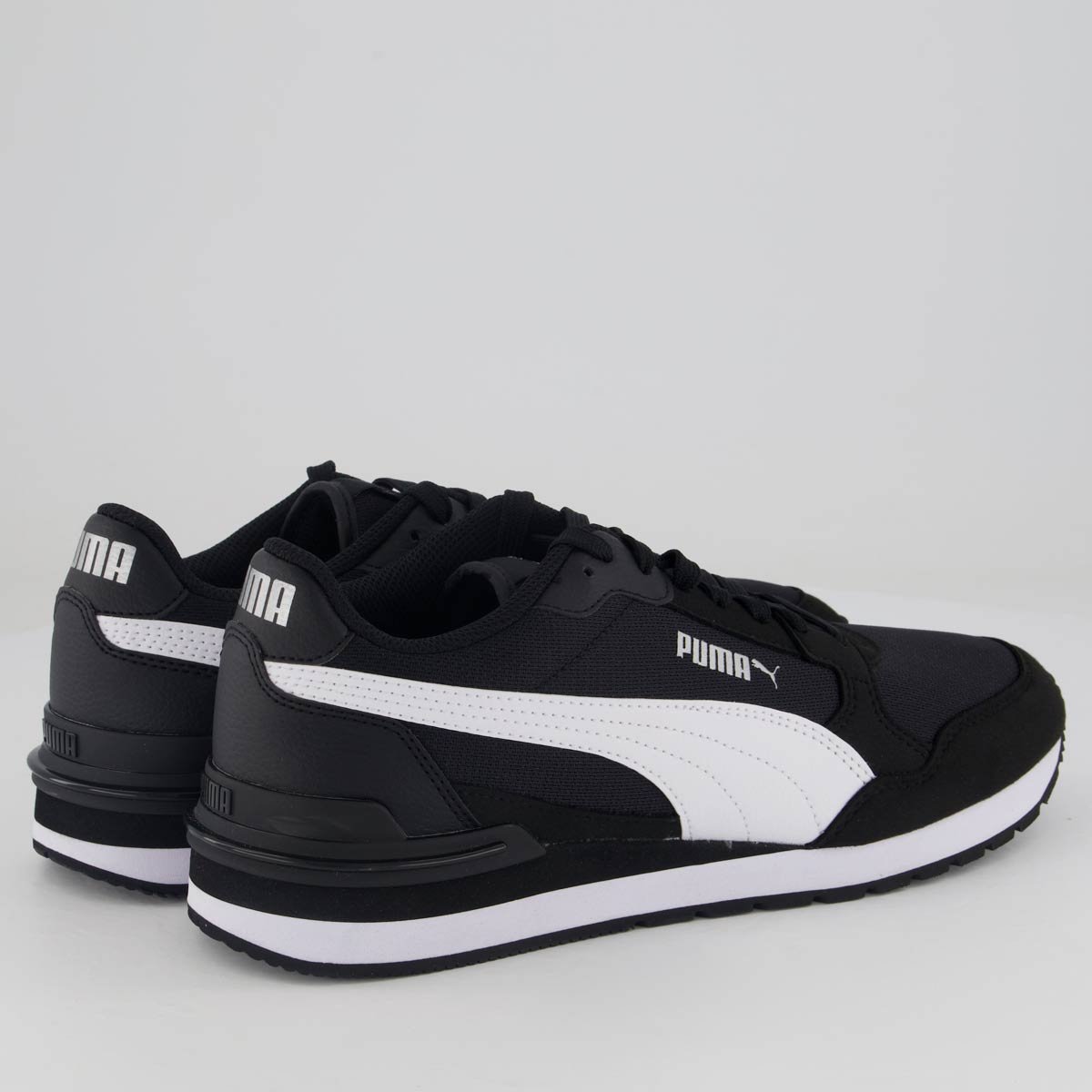 Tênis Puma ST Runner V4 Mesh Preto e Branco Preto/Branco 3