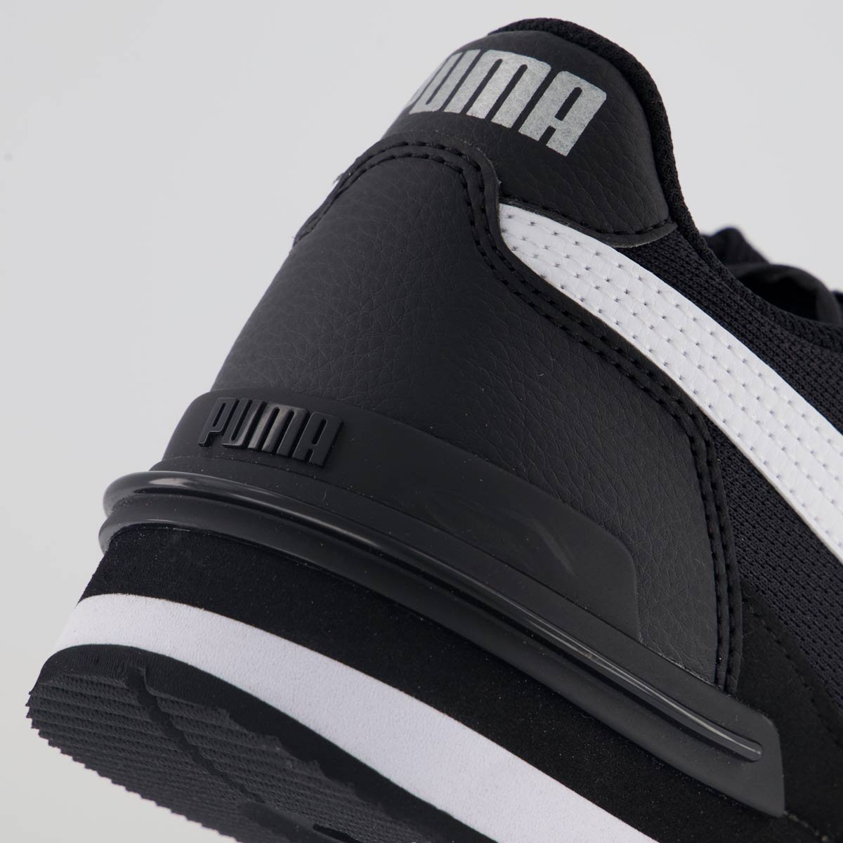 Tênis Puma ST Runner V4 Mesh Preto e Branco Preto/Branco 6