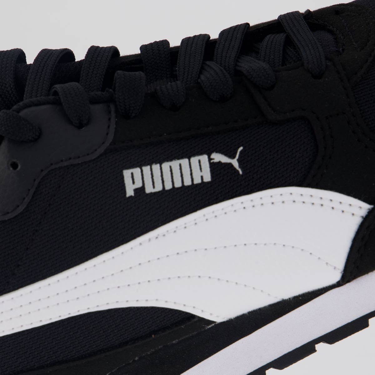 Tênis Puma ST Runner V4 Mesh Preto e Branco Preto/Branco 7