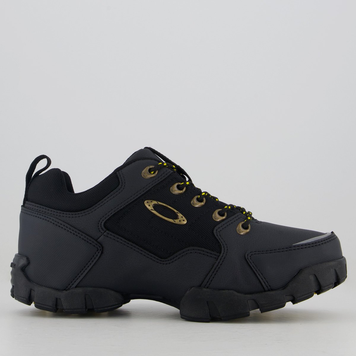 Tênis Oakley Halftrack Low II SM24 Masculino Black/Gold Preto