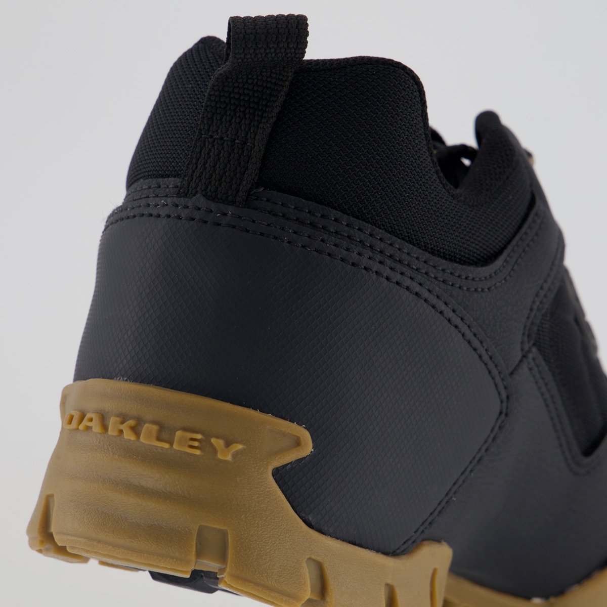 Tênis Oakley Halftrack Low II Preto e Marrom Preto/Marrom 6