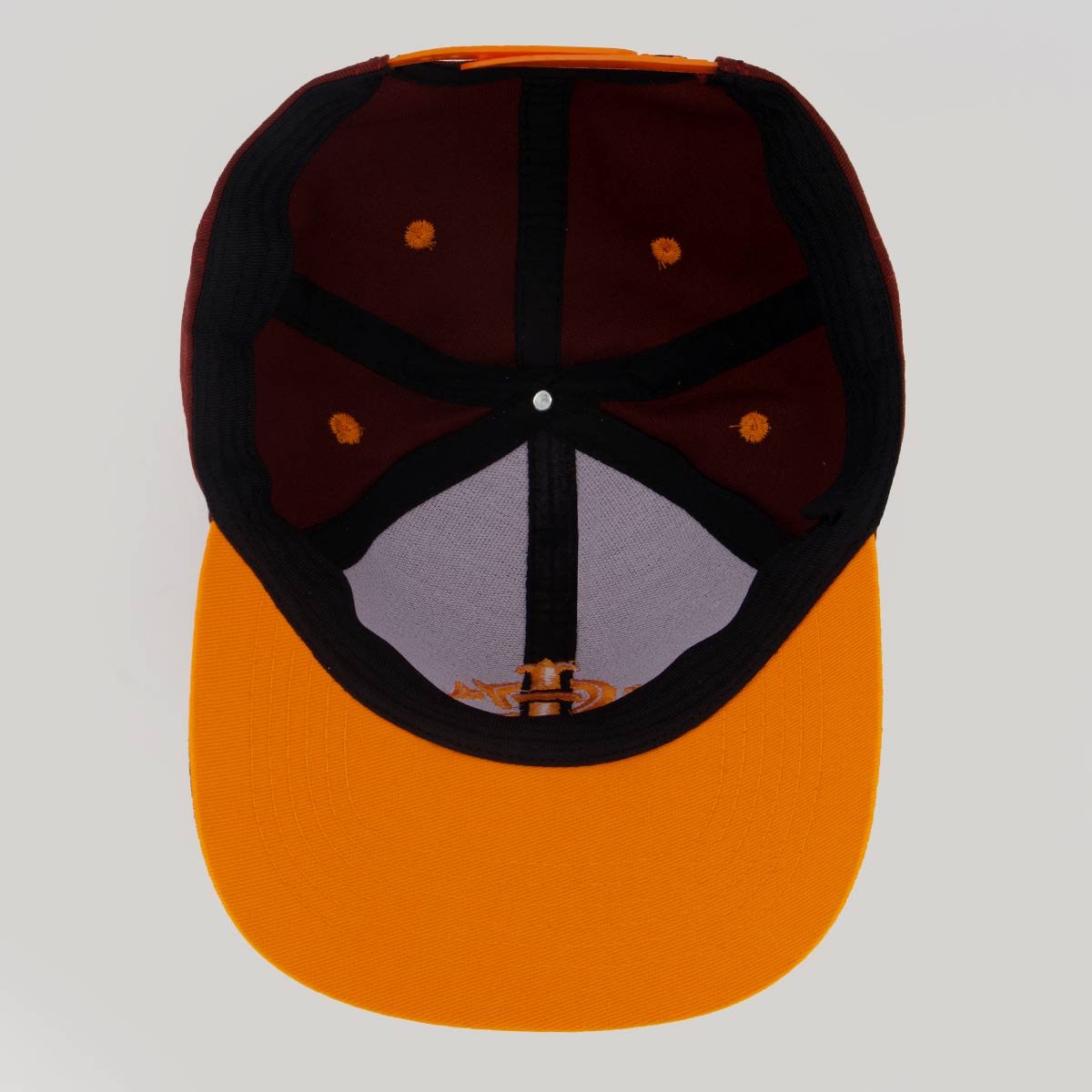 Boné Internacinal Retrô Bordô Vermelho 4