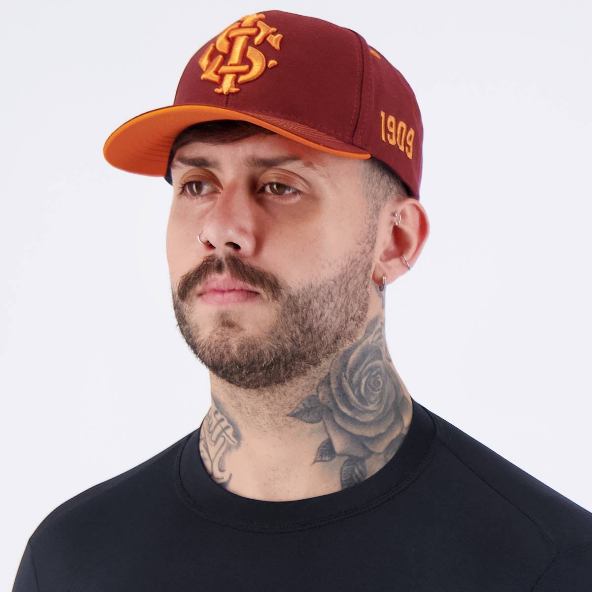 Boné Internacinal Retrô Bordô Vermelho 5
