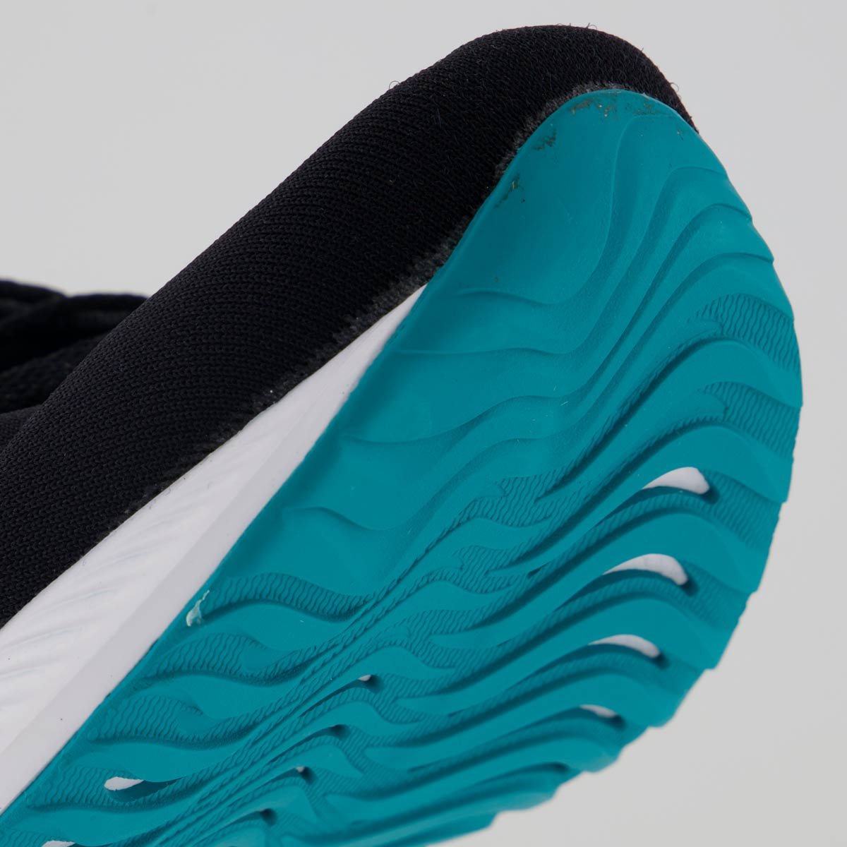 Tênis Asics Gel Excite 10 Feminino Preto e Verde Preto/Verde 8