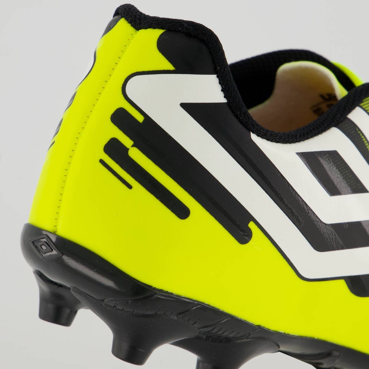 Chuteira Umbro Action Campo Juvenil Verde Verde 6