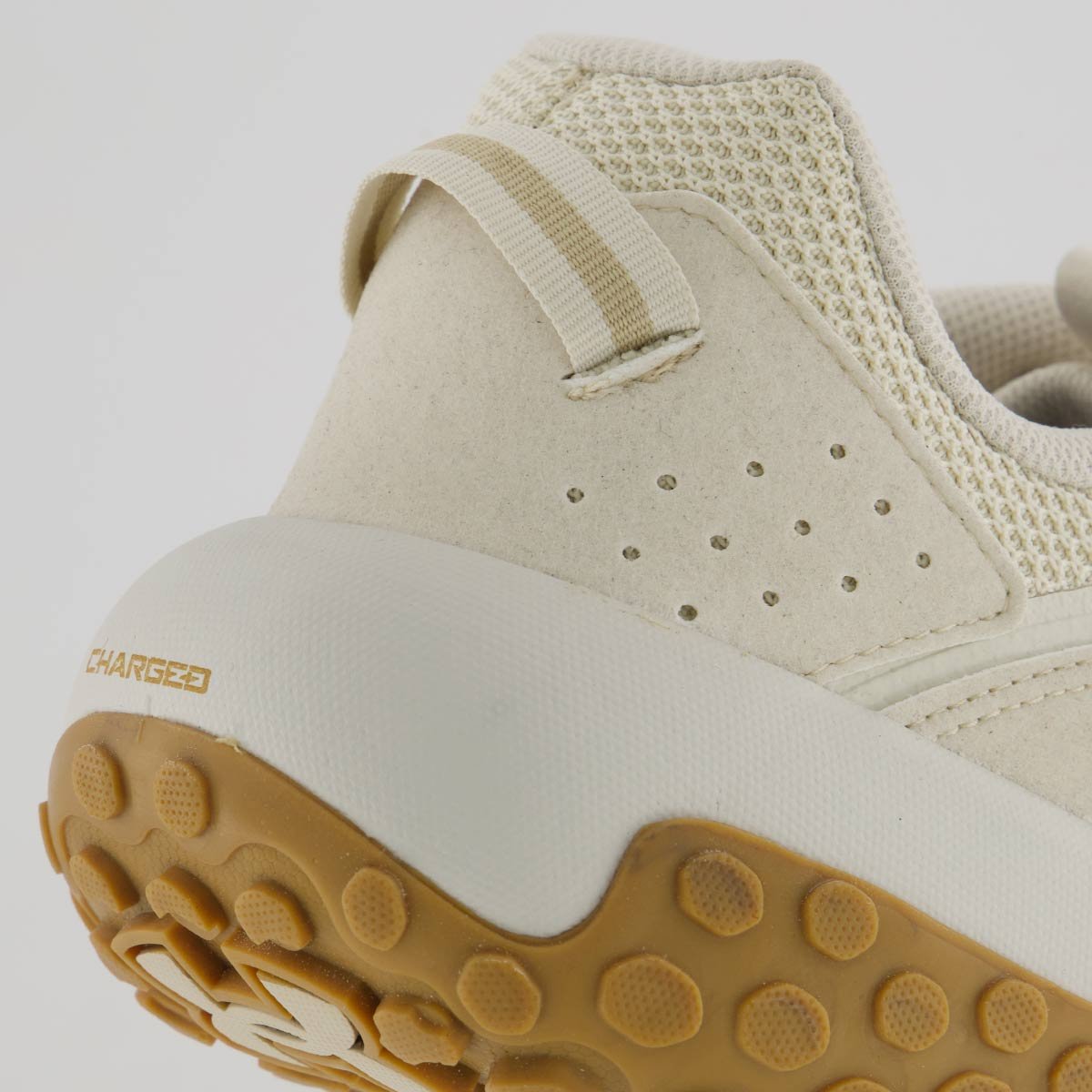 Tênis Under Armour Charged Arise Off White Branco 6