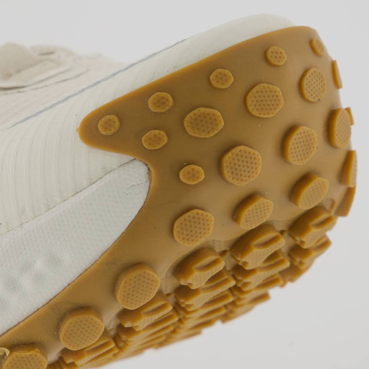 Tênis Under Armour Charged Arise Off White Branco 8