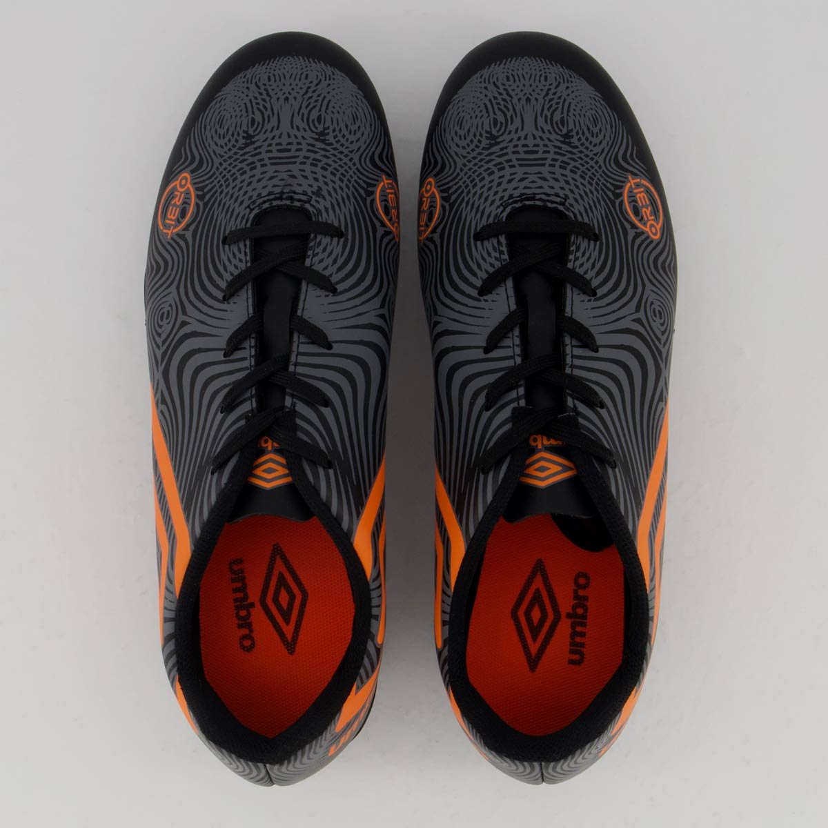 Chuteira Umbro Orbit Campo Preta e Laranja Preto/Laranja 4