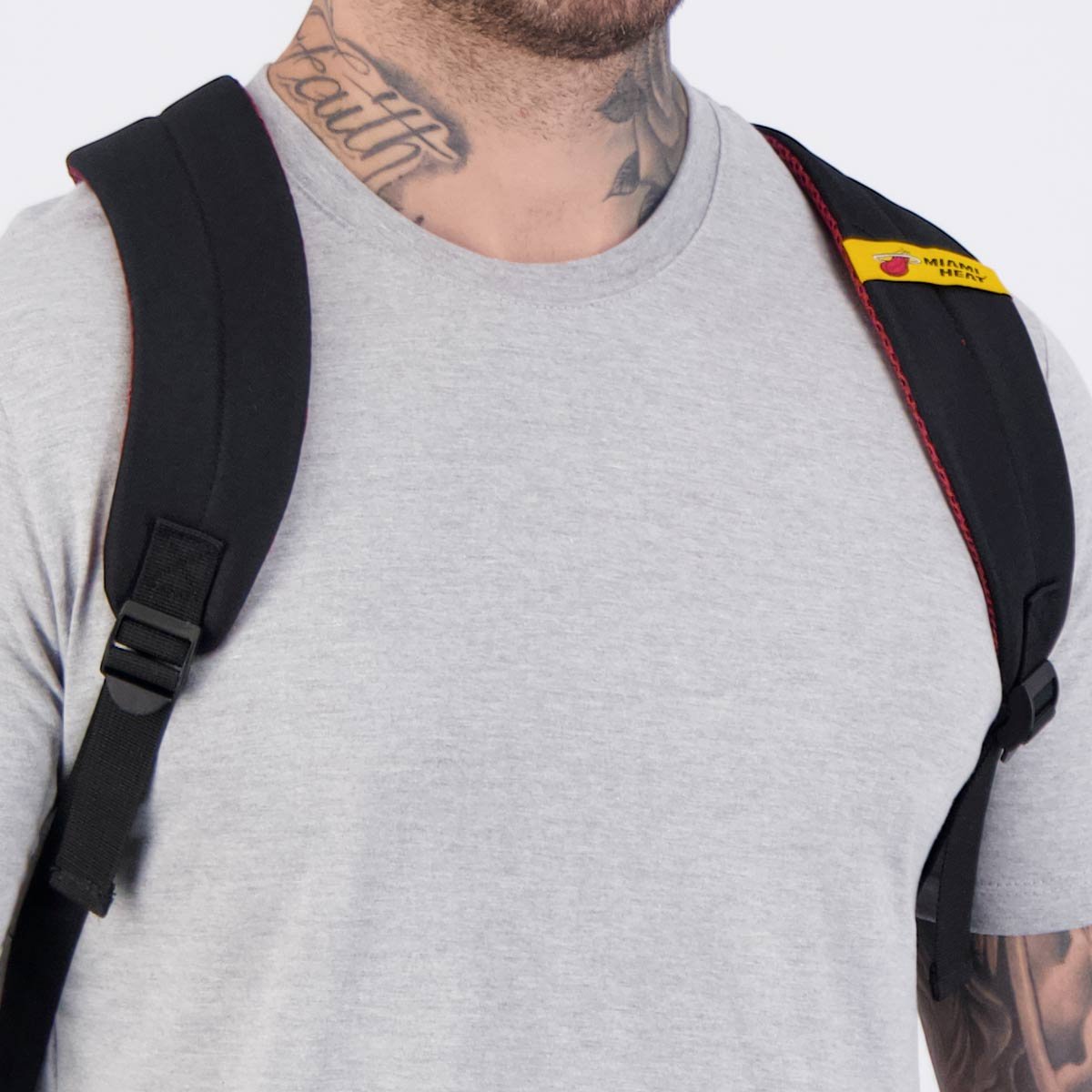 Mochila NBA Legend Miami Preta Preto 4
