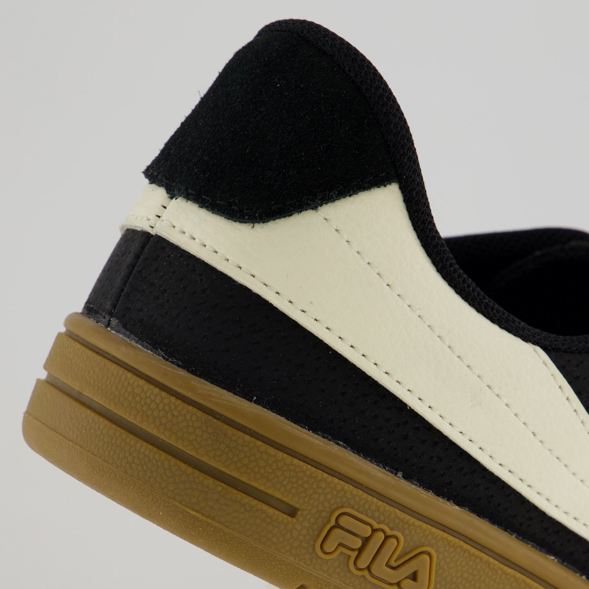 Tênis Fila Court 80 Preto e Creme Preto/Creme 6