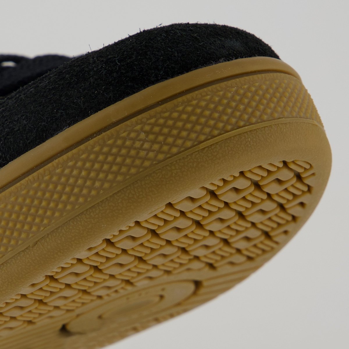 Tênis Fila Court 80 Preto e Creme Preto/Creme 8