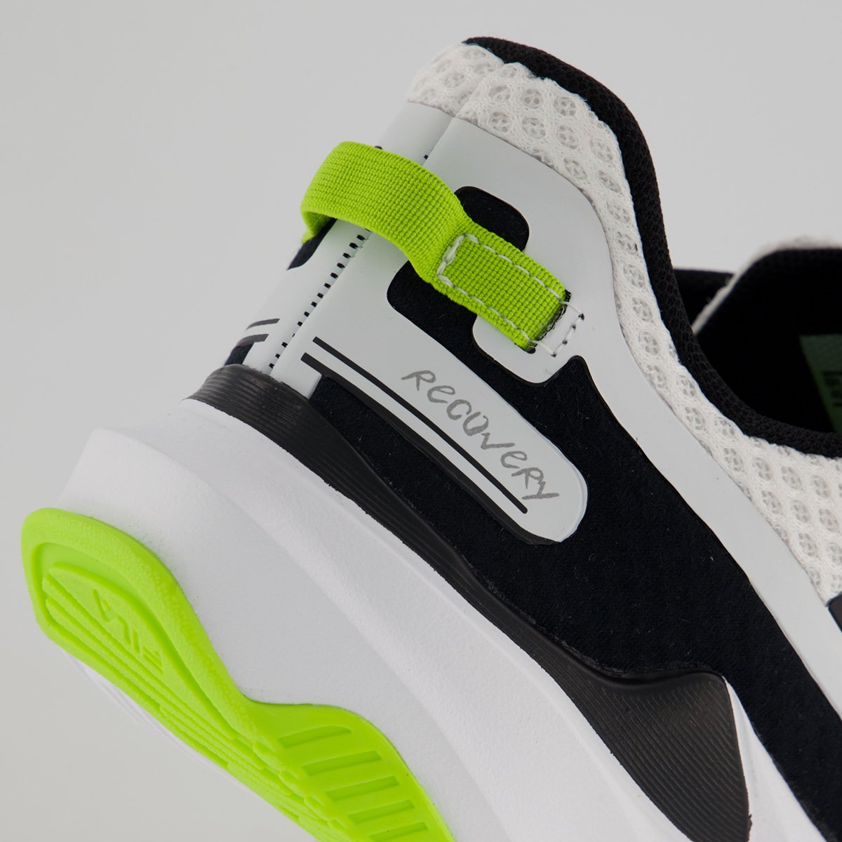 Tênis Fila Recovery Branco Branco/Preto/Verde 6