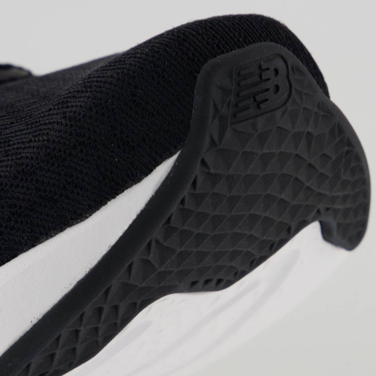 Tênis New Balance 413V3 Preto e Branco Preto/Branco 8