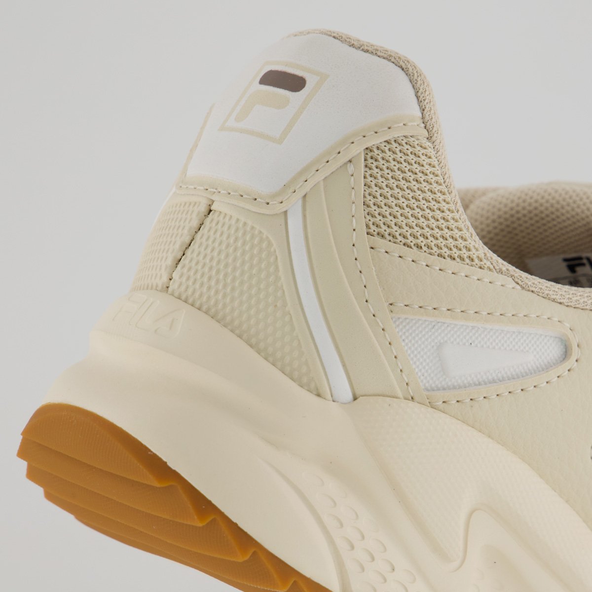 Tênis Fila Venture Tracer 2 Feminino Bege e Branco Bege/Branco 6