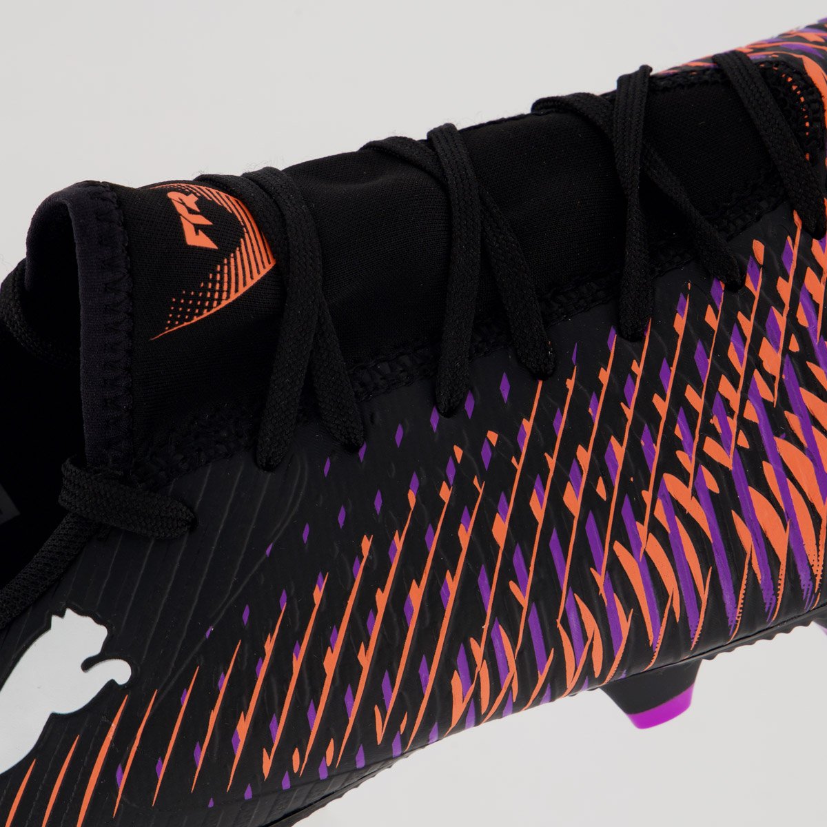 Chuteira Puma Future 8 Neymar Play FG/AG Campo Preta e Roxa Preto/Roxo 7