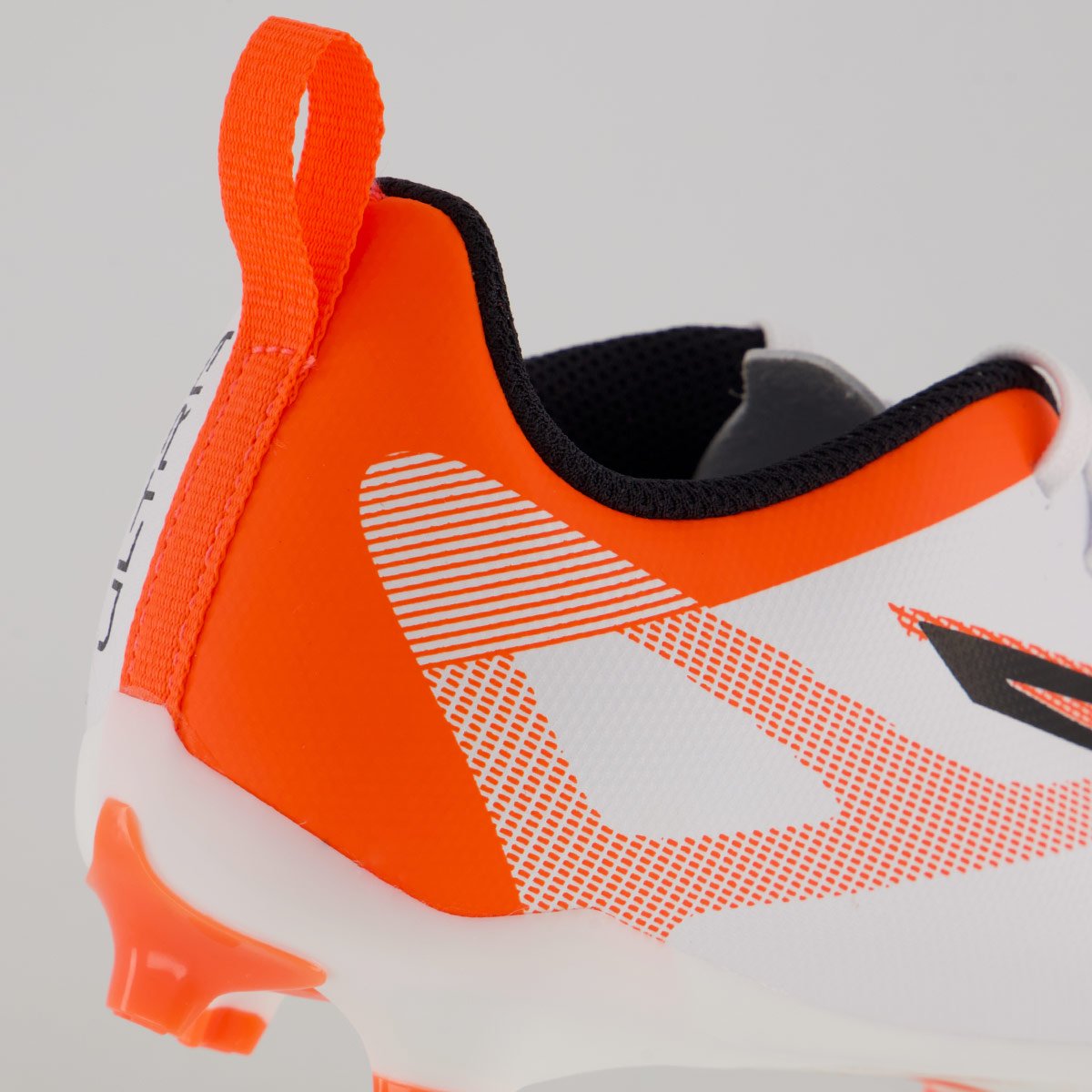 Chuteira Puma Ultra 5 Play FG/AG Campo Juvenil Branca e Laranja Branco/Laranja 7