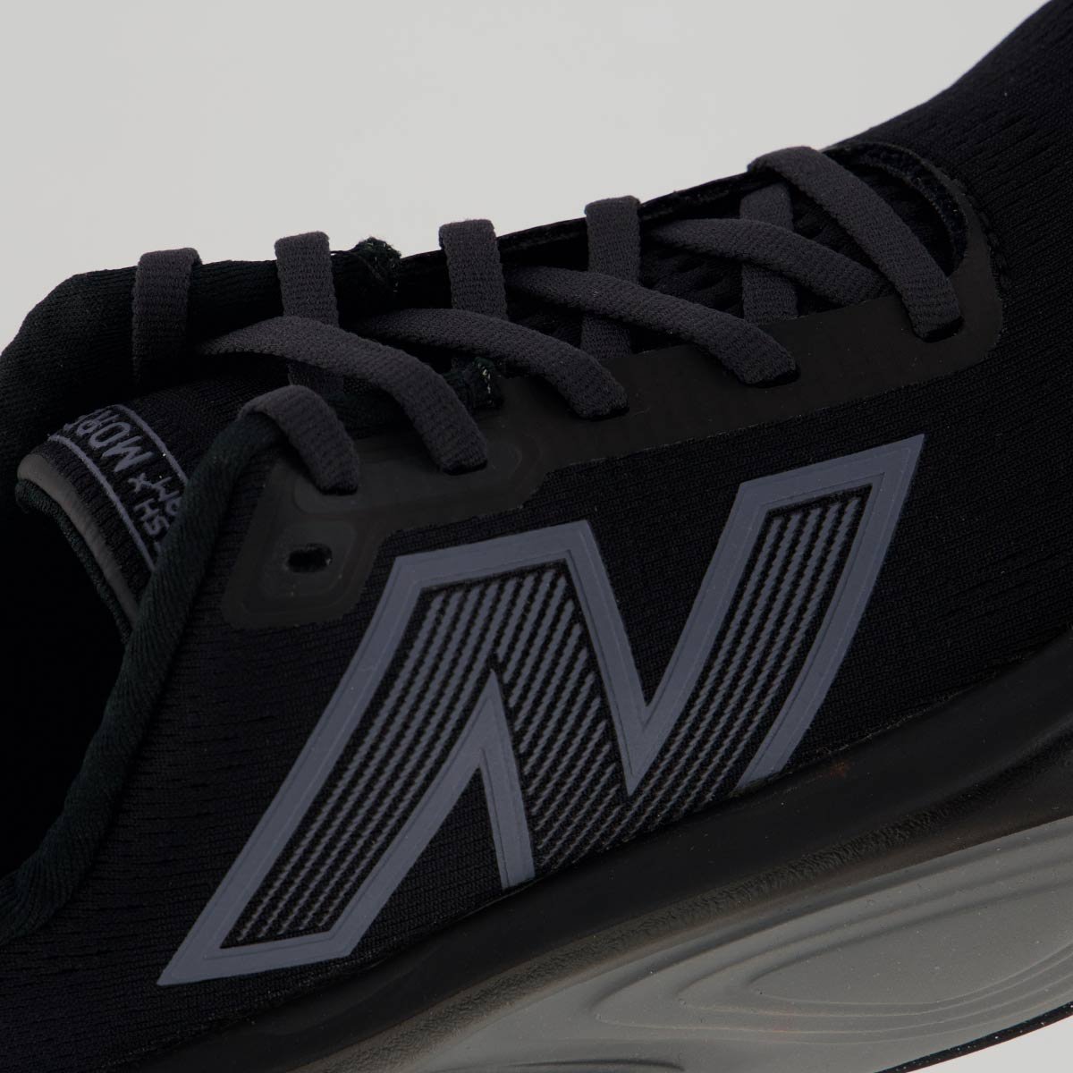 Tênis New Balance Fresh Foam X More V5 Feminino Preto Preto 7