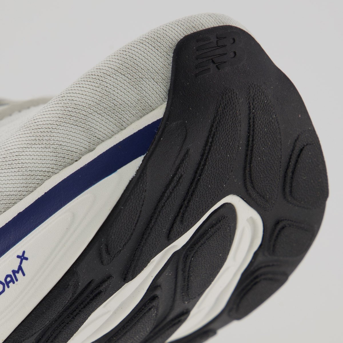 Tênis New Balance Fresh Foam X 1080v14 Off White Off White 8