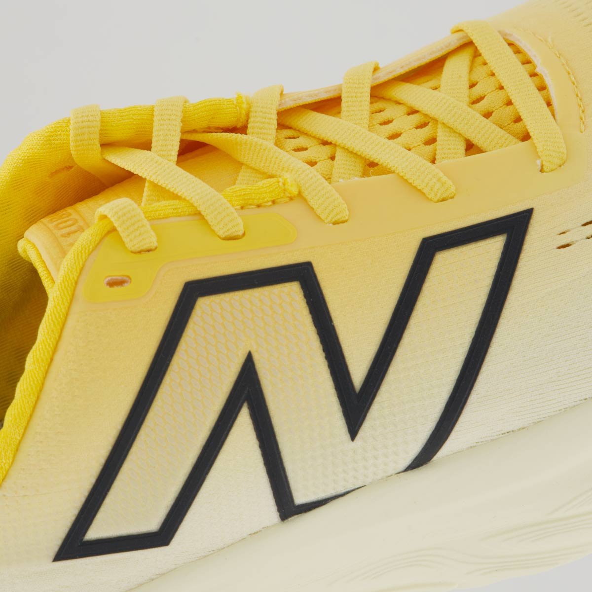 Tênis New Balance Fresh Foam X 1080v14 Amarelo Amarelo 7
