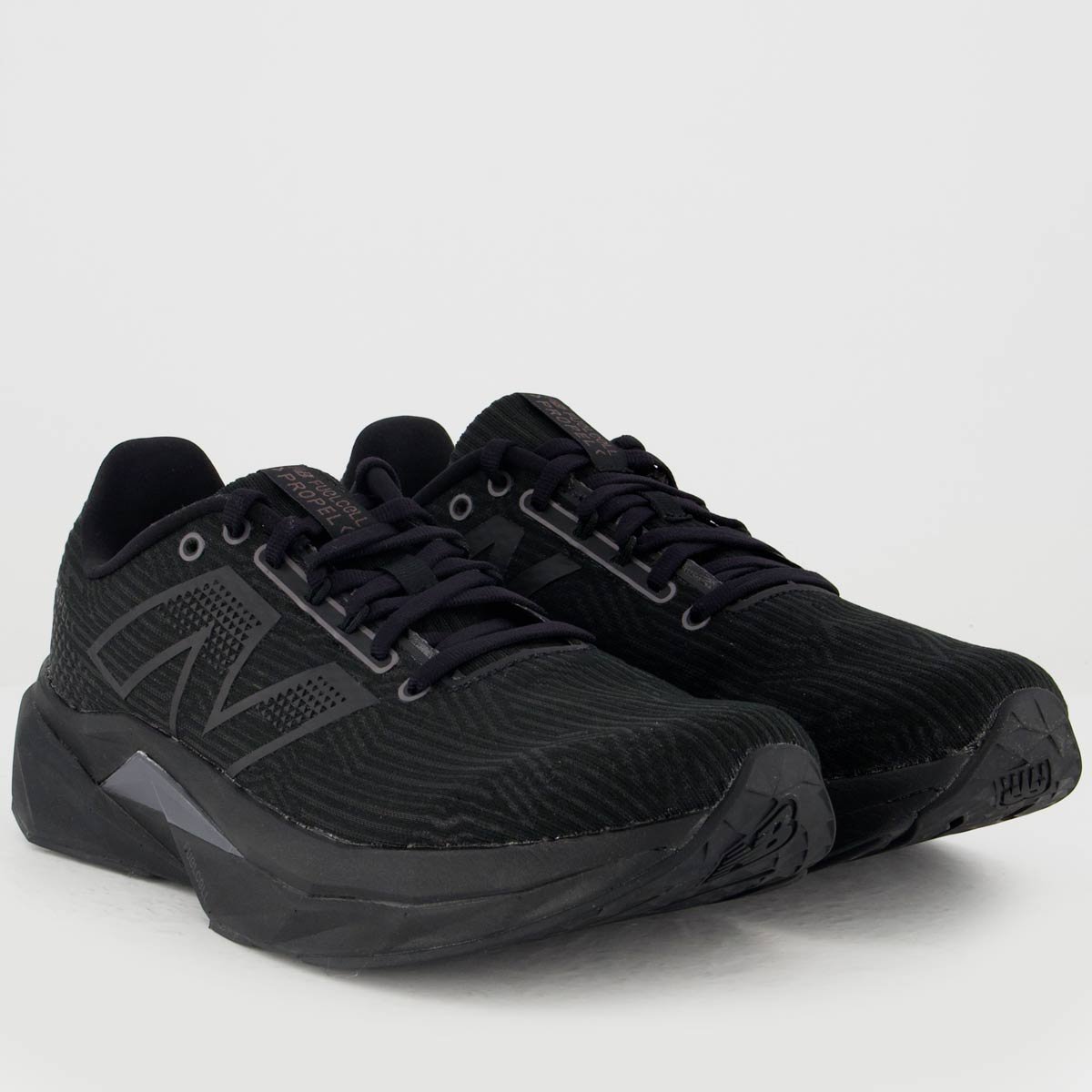 Tênis New Balance Fuelcell Propel V5 Preto Preto 2