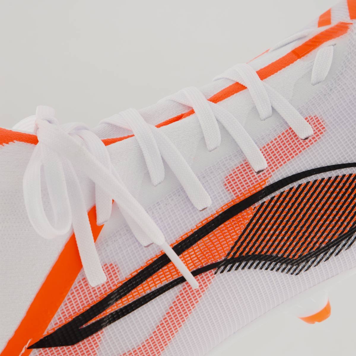 Chuteira Puma Ultra 5 Match+ FG/AG Campo Branca e Laranja Branco/Laranja 7