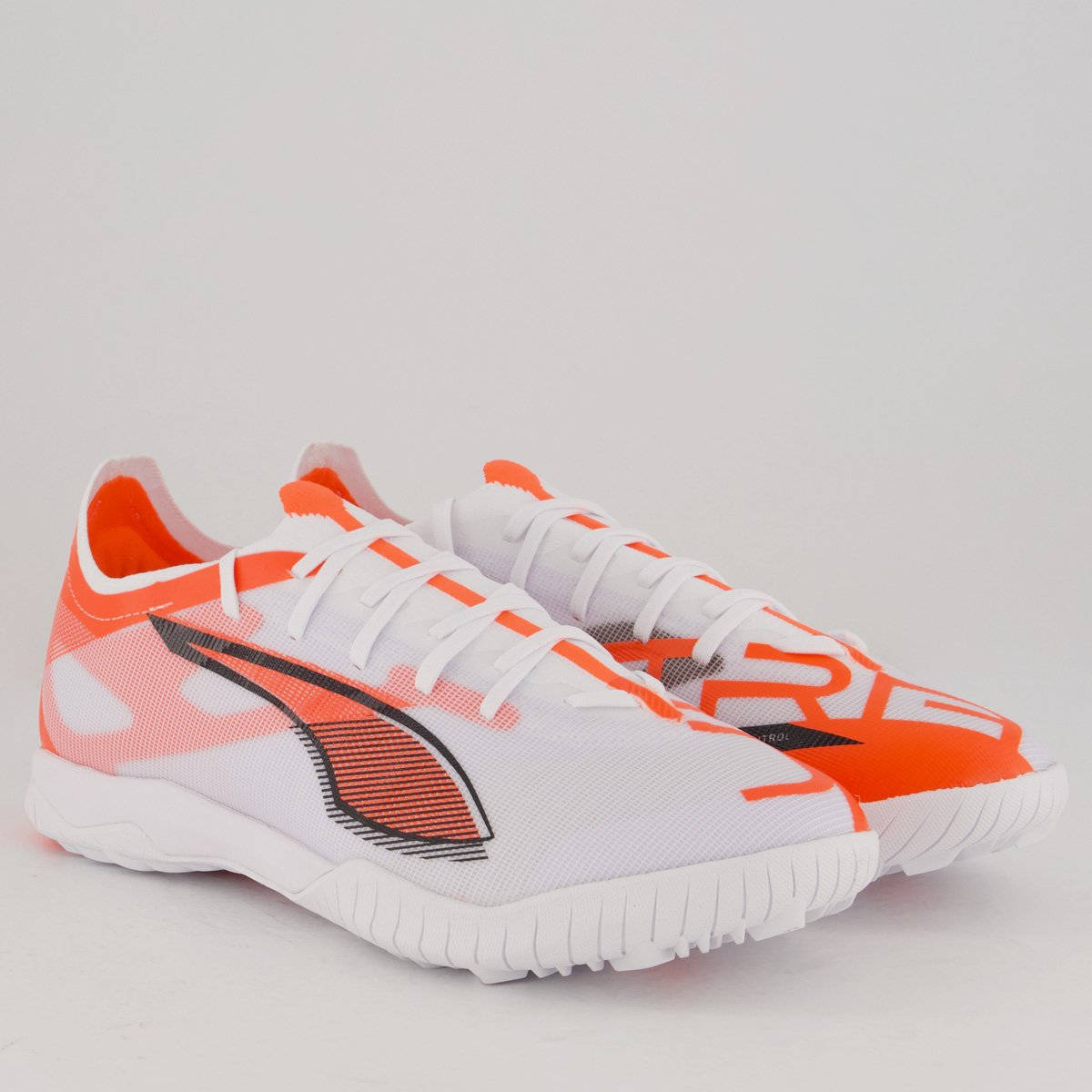 Chuteira Puma Ultra 5 Match TT Society Branca e Laranja Branco/Laranja 2