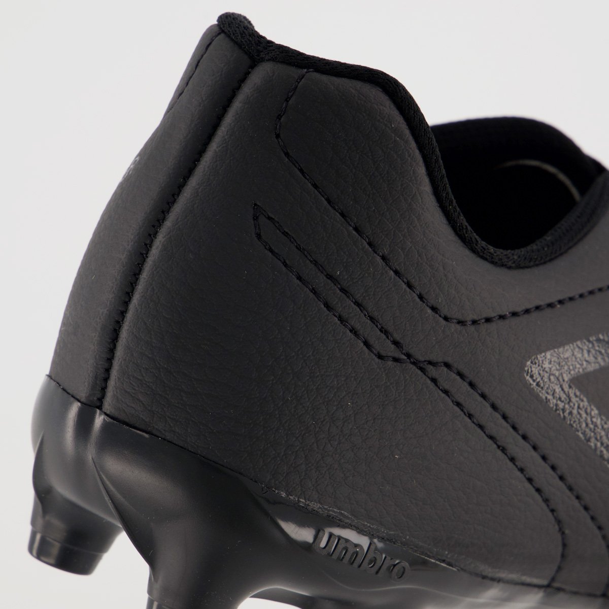 Chuteira Umbro Class Footballer Campo Preta 6
