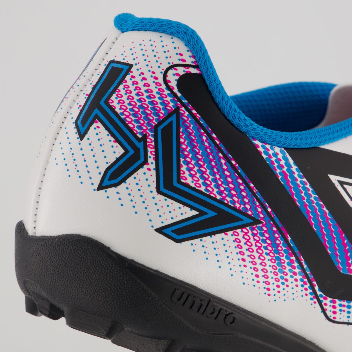 Chuteira Umbro Heatmap Society Juvenil Branca e Azul Branco/Azul 6