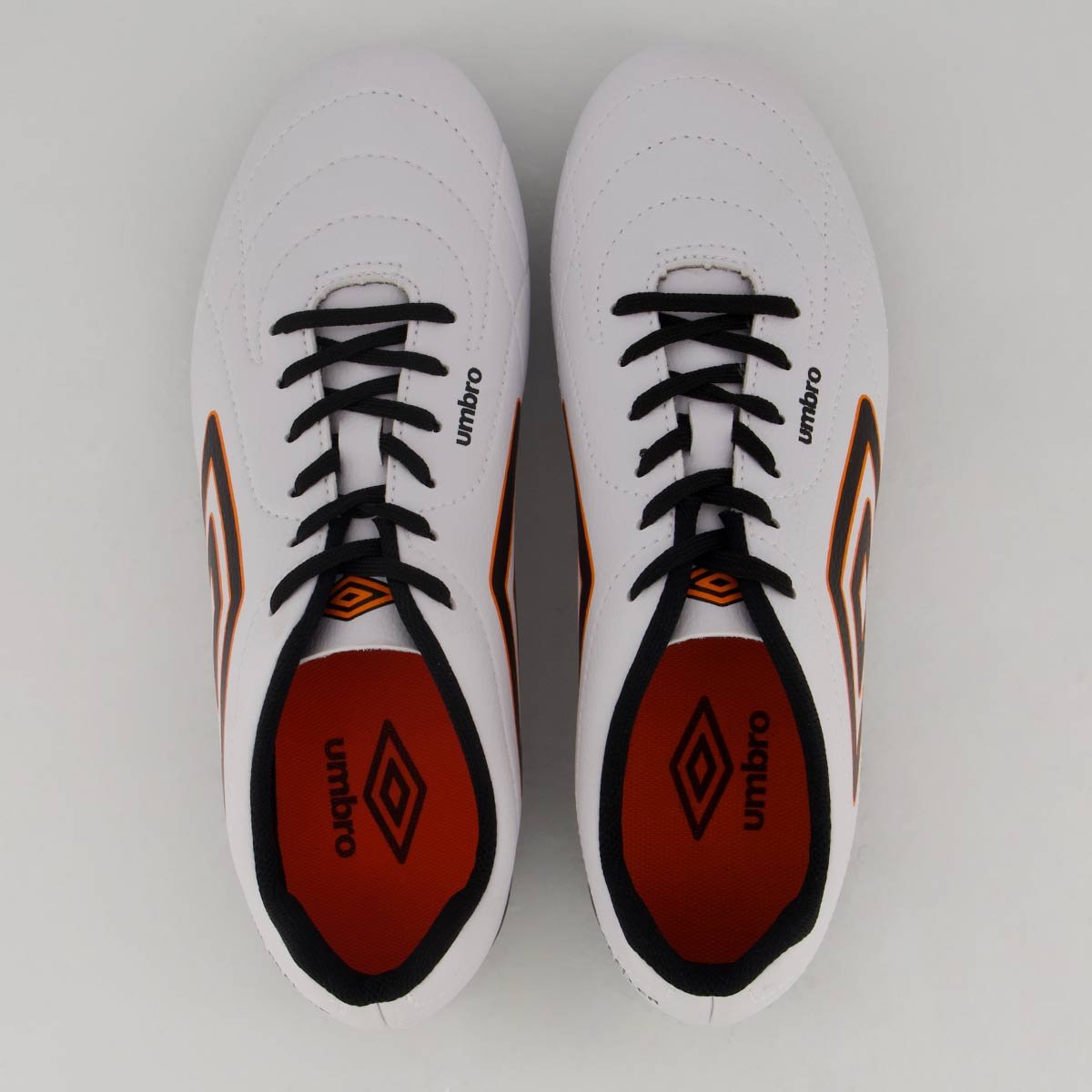 Chuteira Umbro Class Footballer Campo Branco e Preto e Laranja Branco/Preto 4